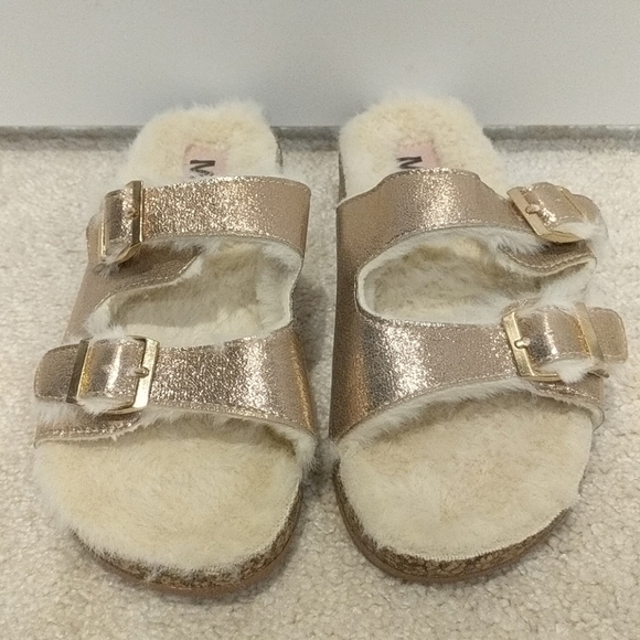 MIA Other - MIA kids Roxy Faux Fur Slide Slipper